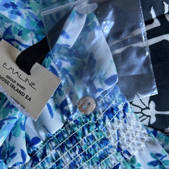 NWT Emaline Blue & White Short Bell Sleeves Boho Top Blouse Size M - Picture 5 of 6